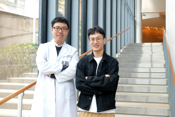 HKUMed develops a cardiovascular risk prediction tool that can accurately predict the future risk of six major cardiovascular diseases with a single blood test. The system can provide early warning signals up to 15 years before clinical onset. The research is led by Professor Zhang Qingpeng (left).